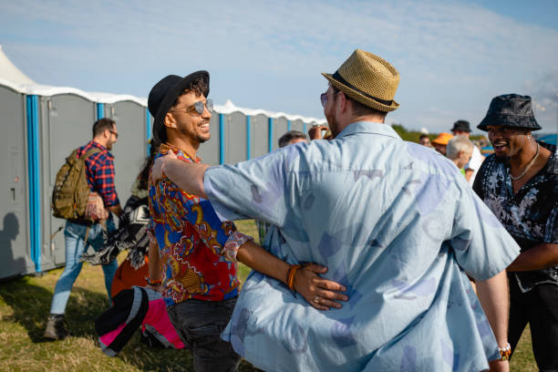 Affordable portable toilet rental in Lake Shore, WA